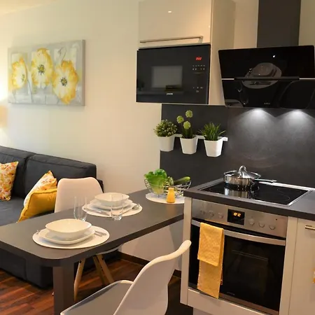 Apartamento Modernes Mit Balkon & Kostenlosem Parkplatz Munique