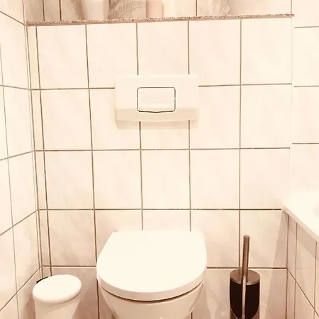 Apartamento Modernes Mit Balkon & Kostenlosem Parkplatz *