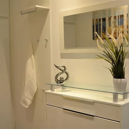 Modernes Mit Balkon & Kostenlosem Parkplatz * Munique