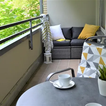 Apartamento Modernes Mit Balkon & Kostenlosem Parkplatz *