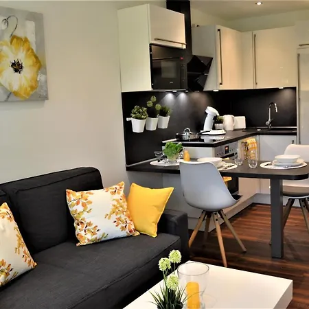 Gemuetliches Und Modernes In Gruenen Top-lage Appartement *