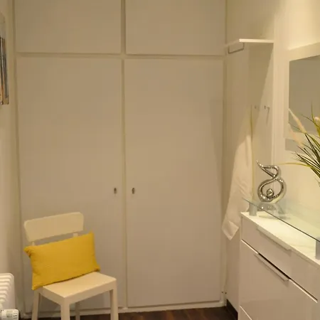 Modernes Mit Balkon & Kostenlosem Parkplatz Apartamento Munique