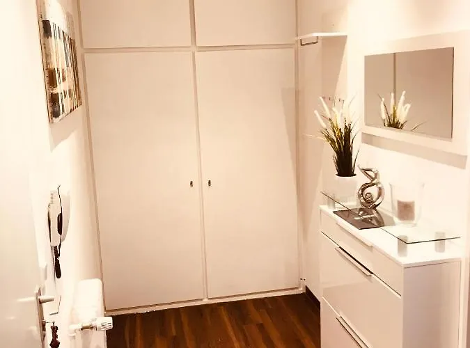 Gemütliches Und Modernes In Grünen Top-lage *